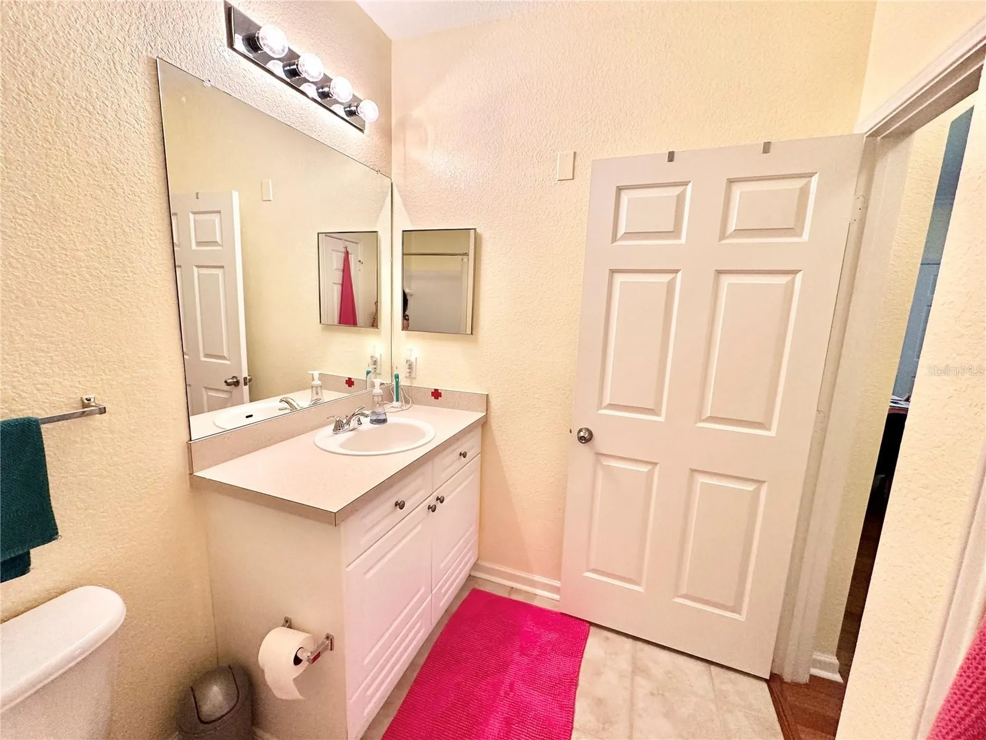 1216 Missouri Avenue S Clearwater FL 33756