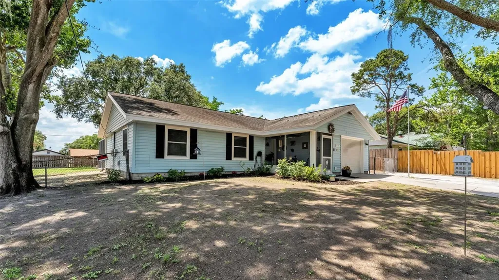 1135 Walker Circle W Lakeland FL 33805