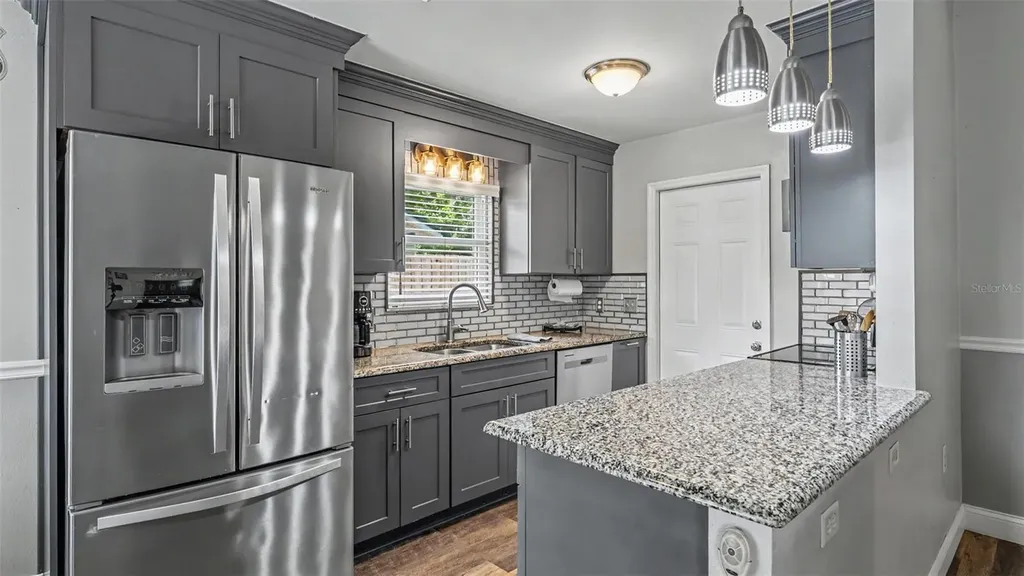 1135 Walker Circle W Lakeland FL 33805