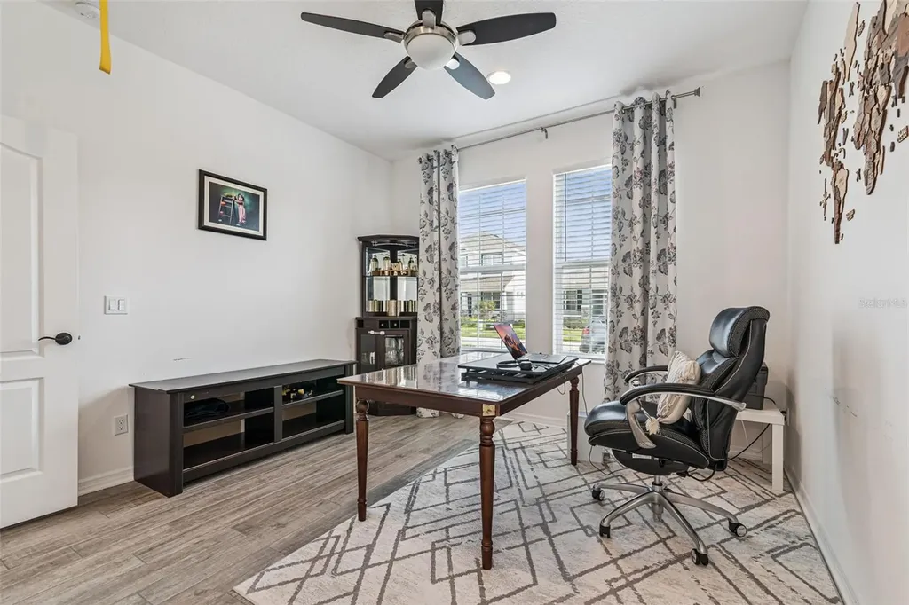 2615 Pinyonpine Lane Sanford FL 32773