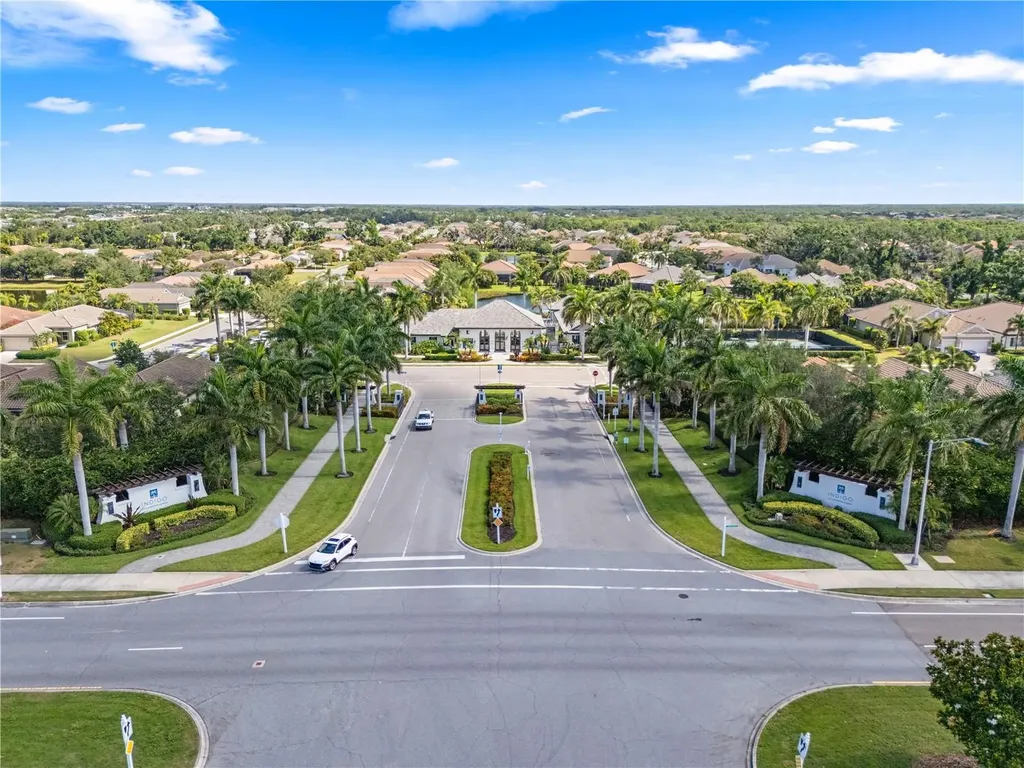 3617 Azurite Way Bradenton FL 34211