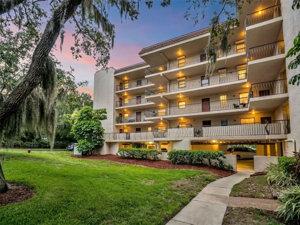 504 S Florida Avenue Tarpon Springs FL 34689
