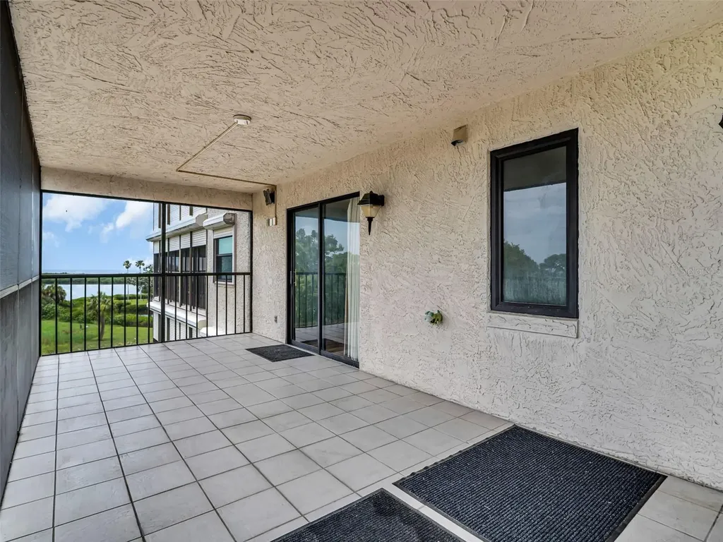 504 S Florida Avenue Tarpon Springs FL 34689