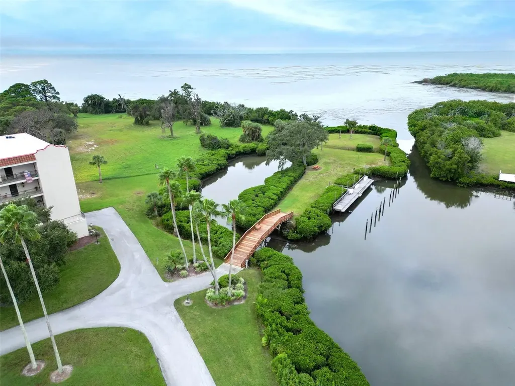 504 S Florida Avenue Tarpon Springs FL 34689