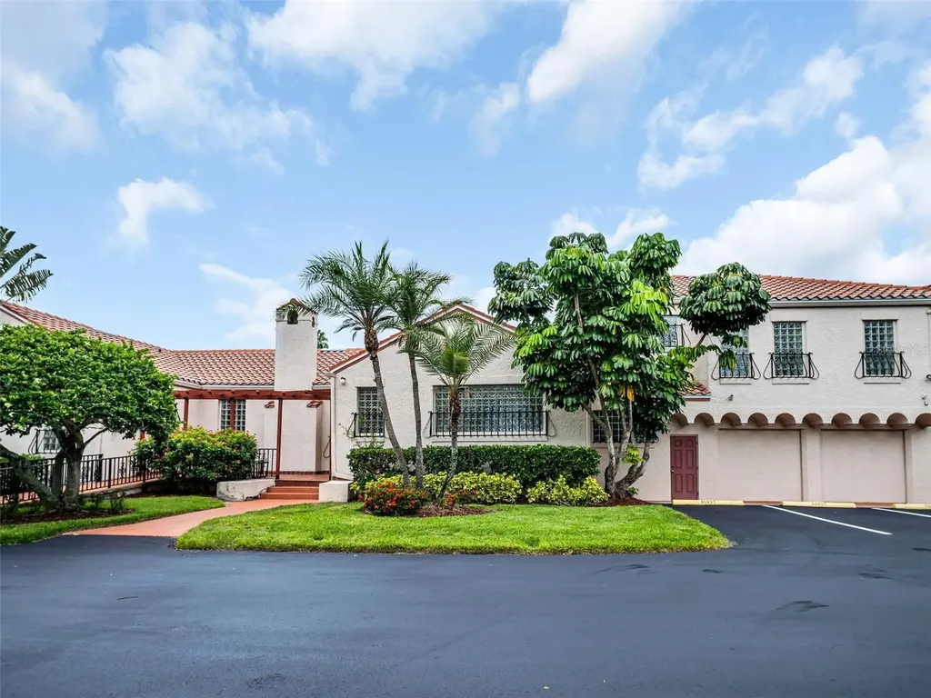 504 S Florida Avenue Tarpon Springs FL 34689