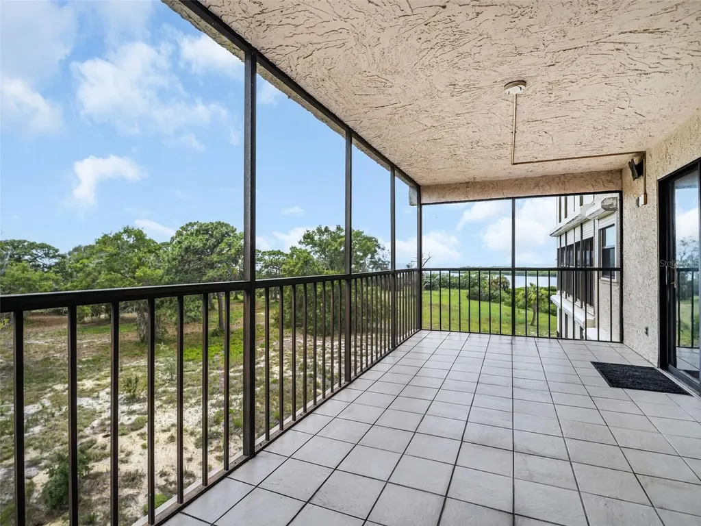 504 S Florida Avenue Tarpon Springs FL 34689