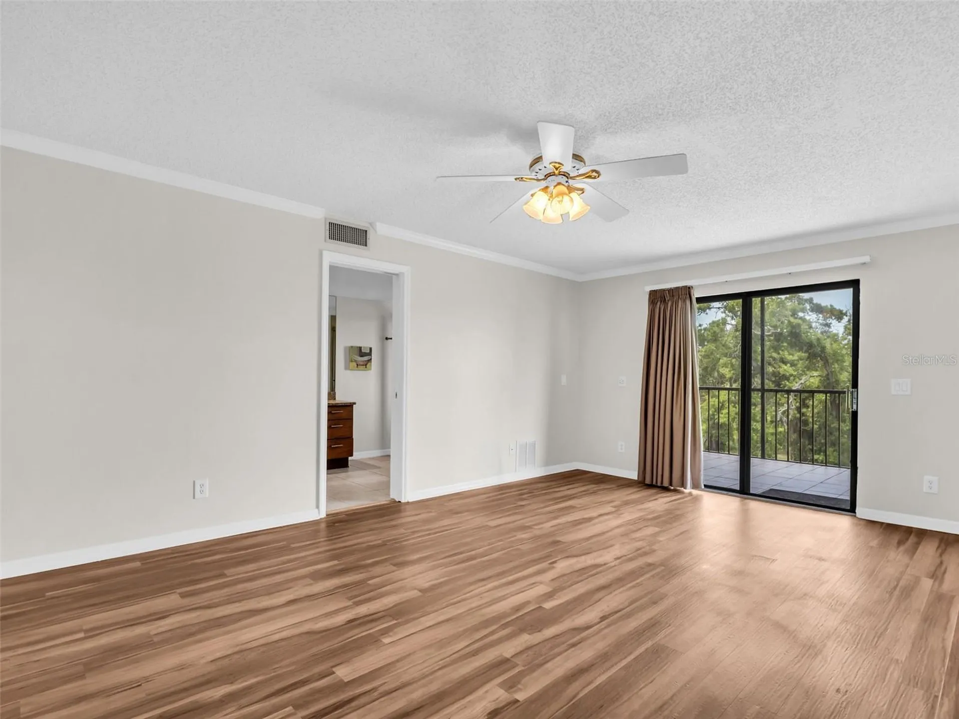 504 S Florida Avenue Tarpon Springs FL 34689