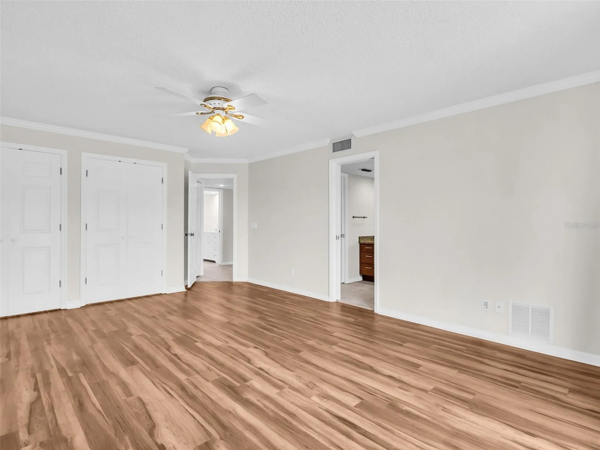 504 S Florida Avenue Tarpon Springs FL 34689