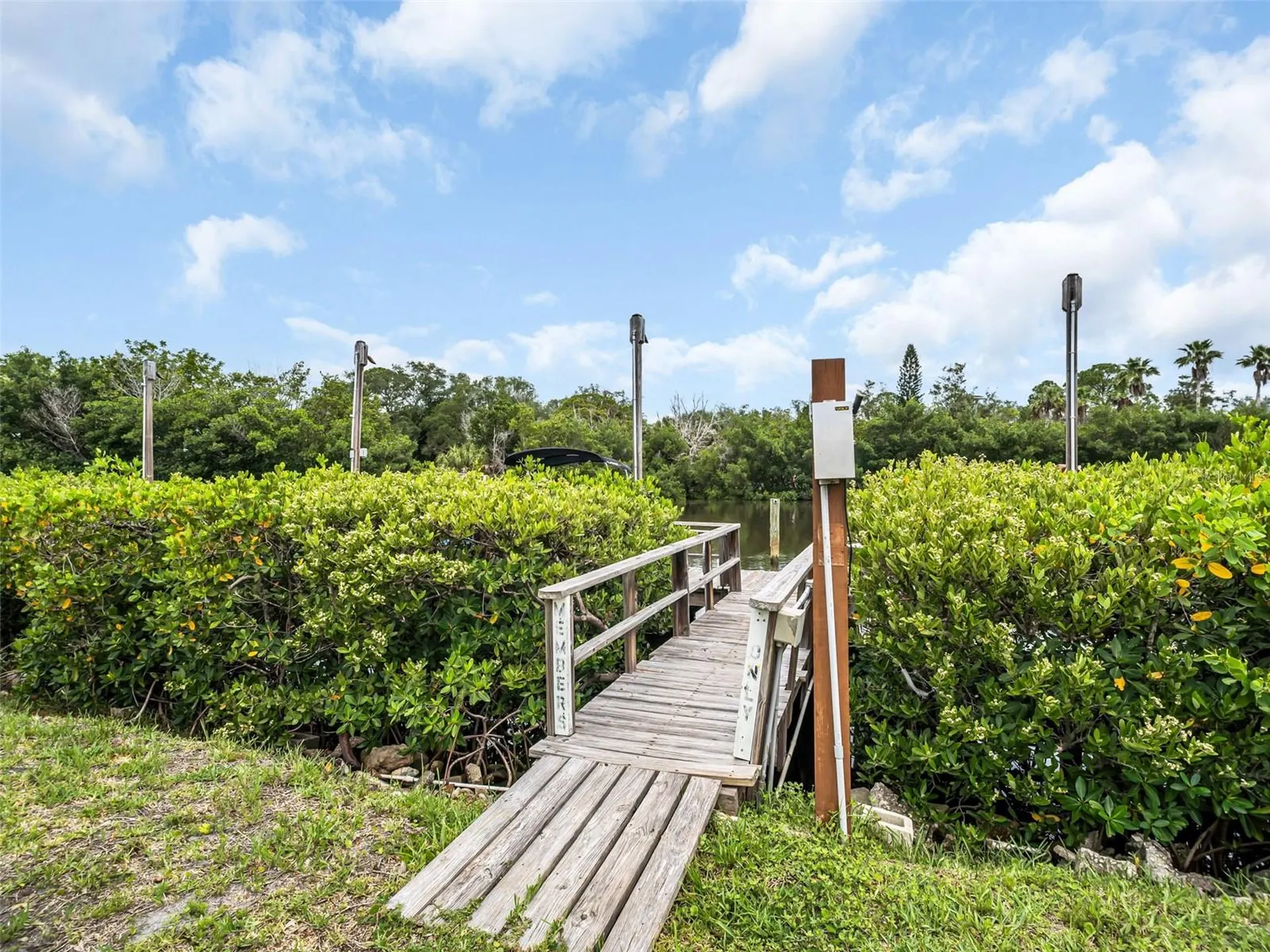 504 S Florida Avenue Tarpon Springs FL 34689