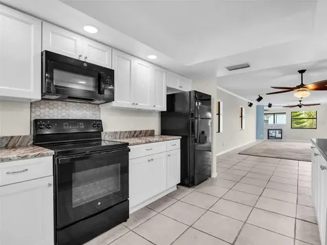 504 S Florida Avenue Tarpon Springs FL 34689