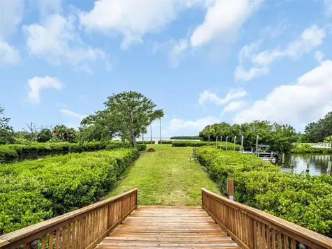504 S Florida Avenue Tarpon Springs FL 34689