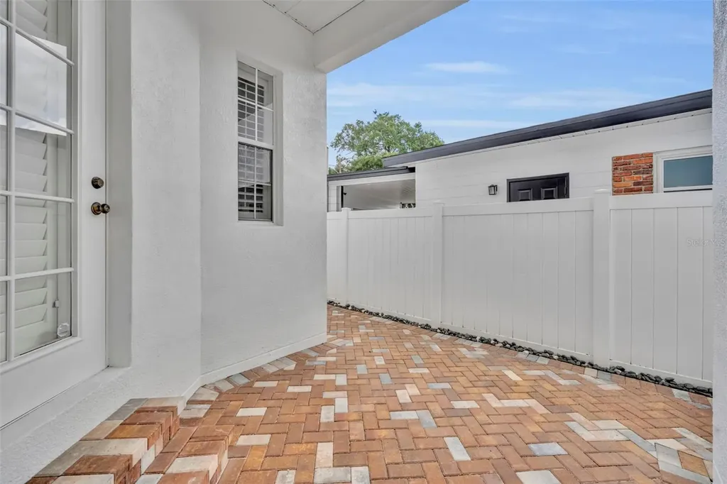22 E Hazel Street Orlando FL 32804