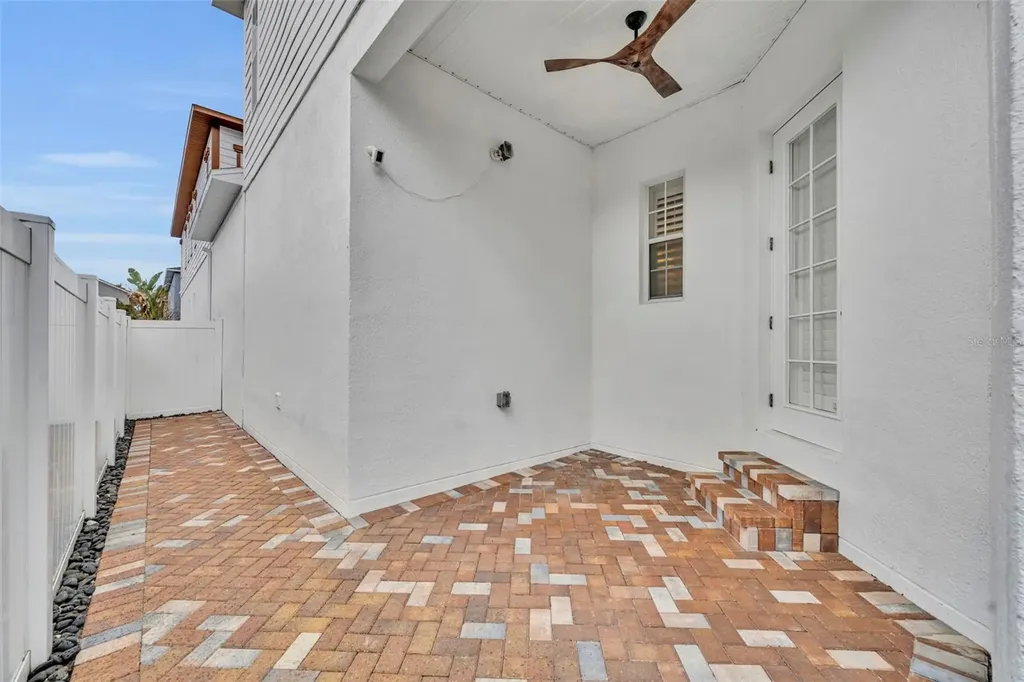 22 E Hazel Street Orlando FL 32804
