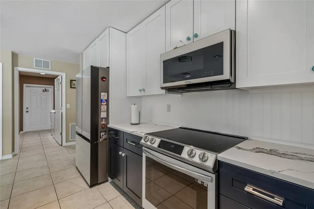8115 33rd Avenue N St Petersburg FL 33710