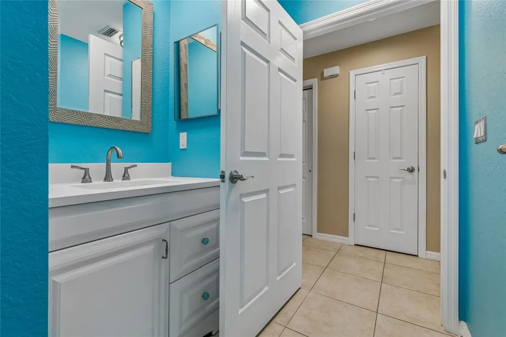 8115 33rd Avenue N St Petersburg FL 33710