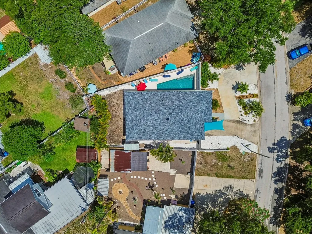 8115 33rd Avenue N St Petersburg FL 33710