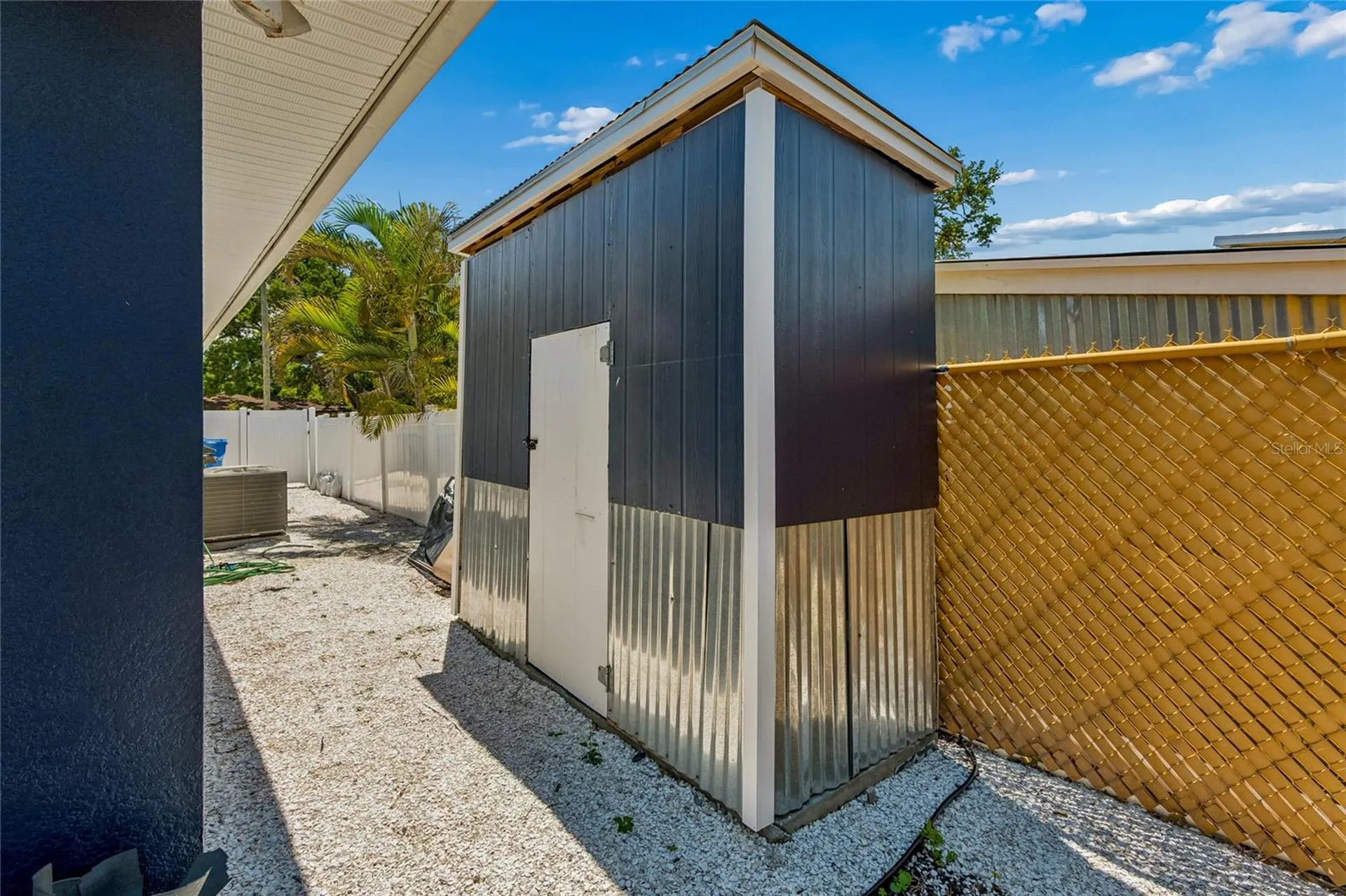 8115 33rd Avenue N St Petersburg FL 33710
