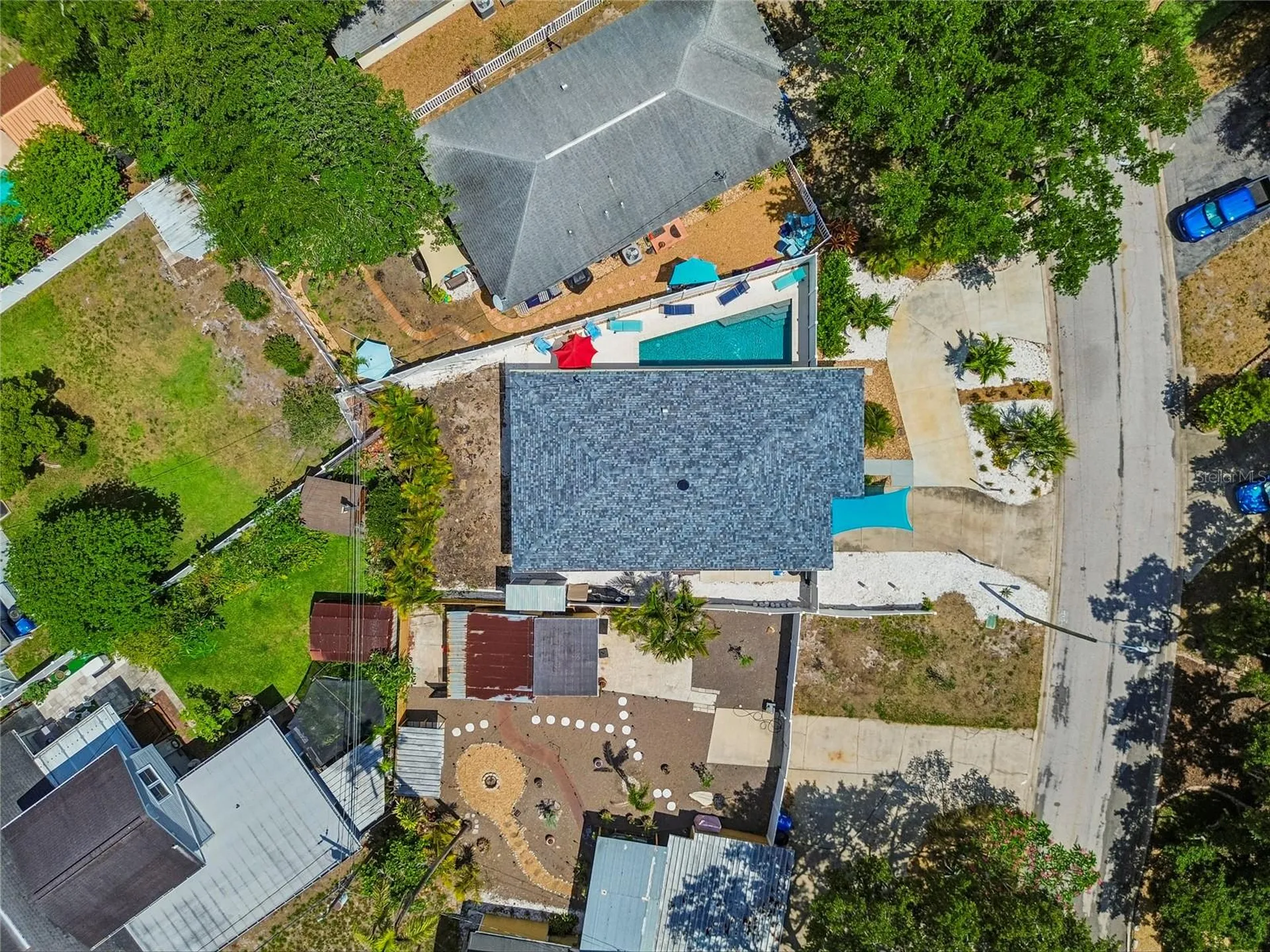 8115 33rd Avenue N St Petersburg FL 33710