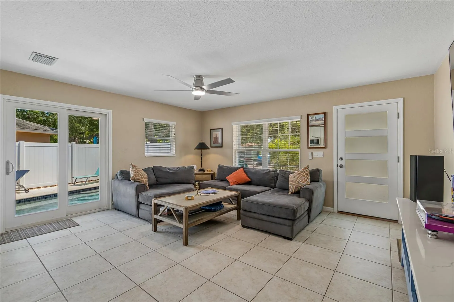 8115 33rd Avenue N St Petersburg FL 33710