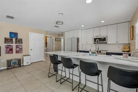 8115 33rd Avenue N St Petersburg FL 33710