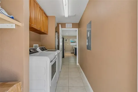 8115 33rd Avenue N St Petersburg FL 33710
