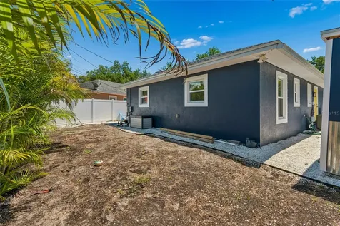 8115 33rd Avenue N St Petersburg FL 33710