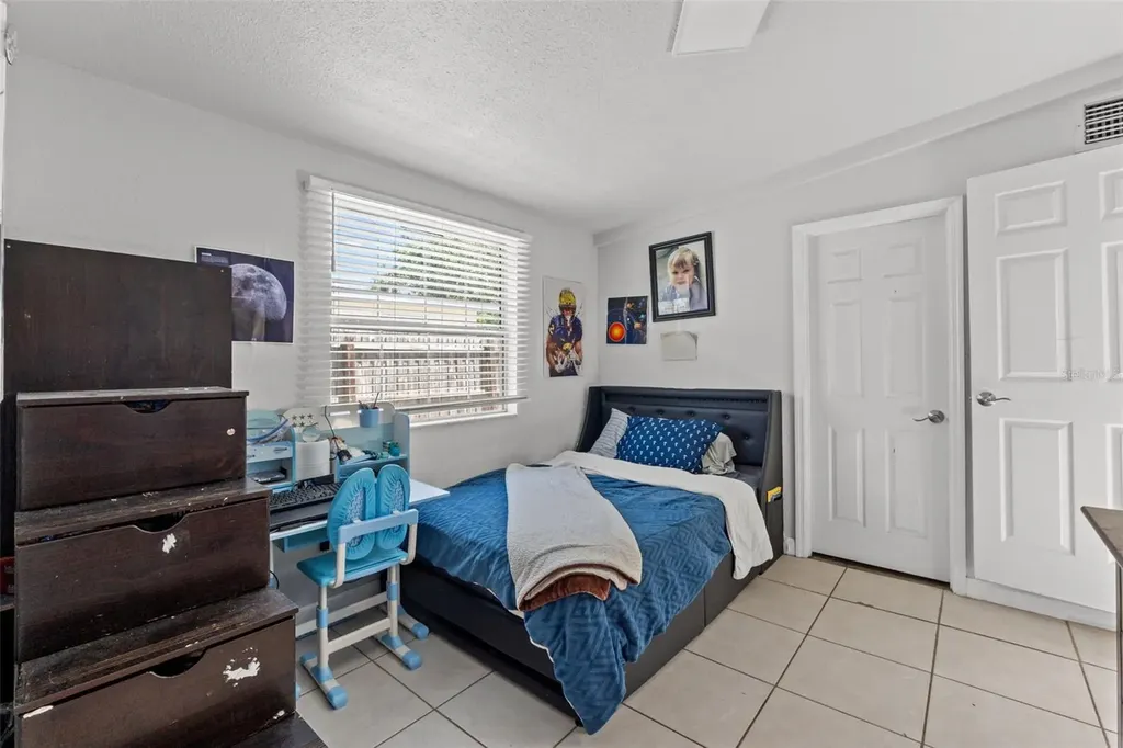7300 11th Avenue N St Petersburg FL 33710