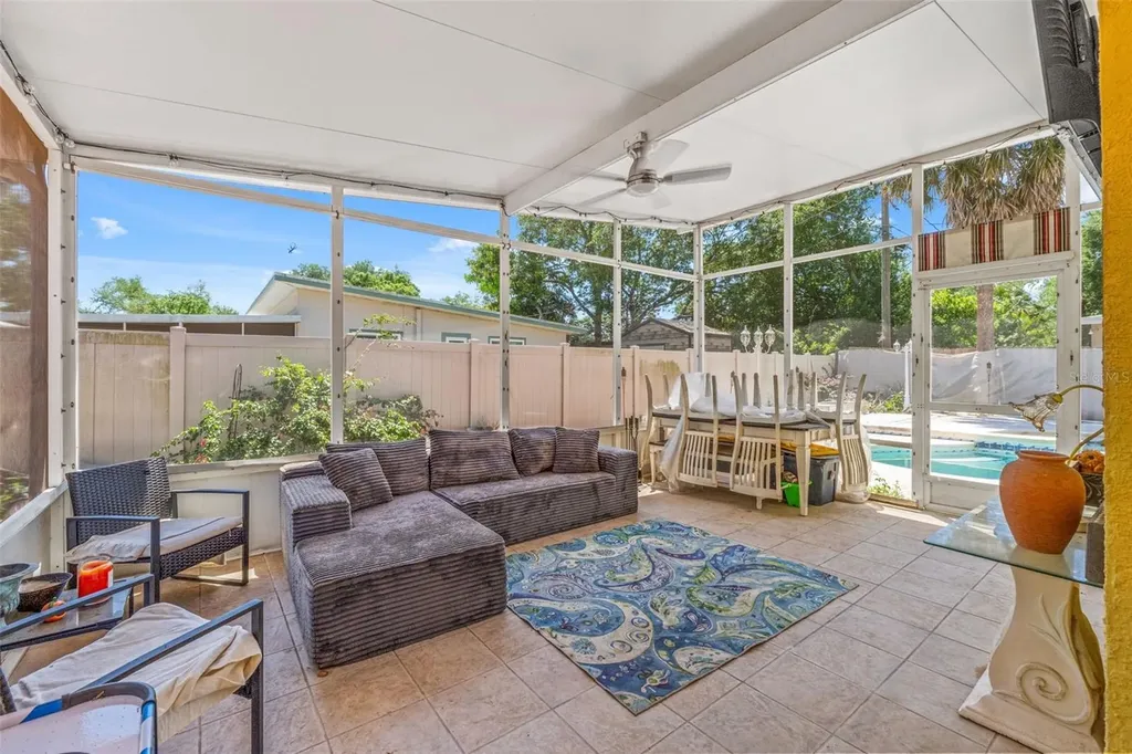 7300 11th Avenue N St Petersburg FL 33710