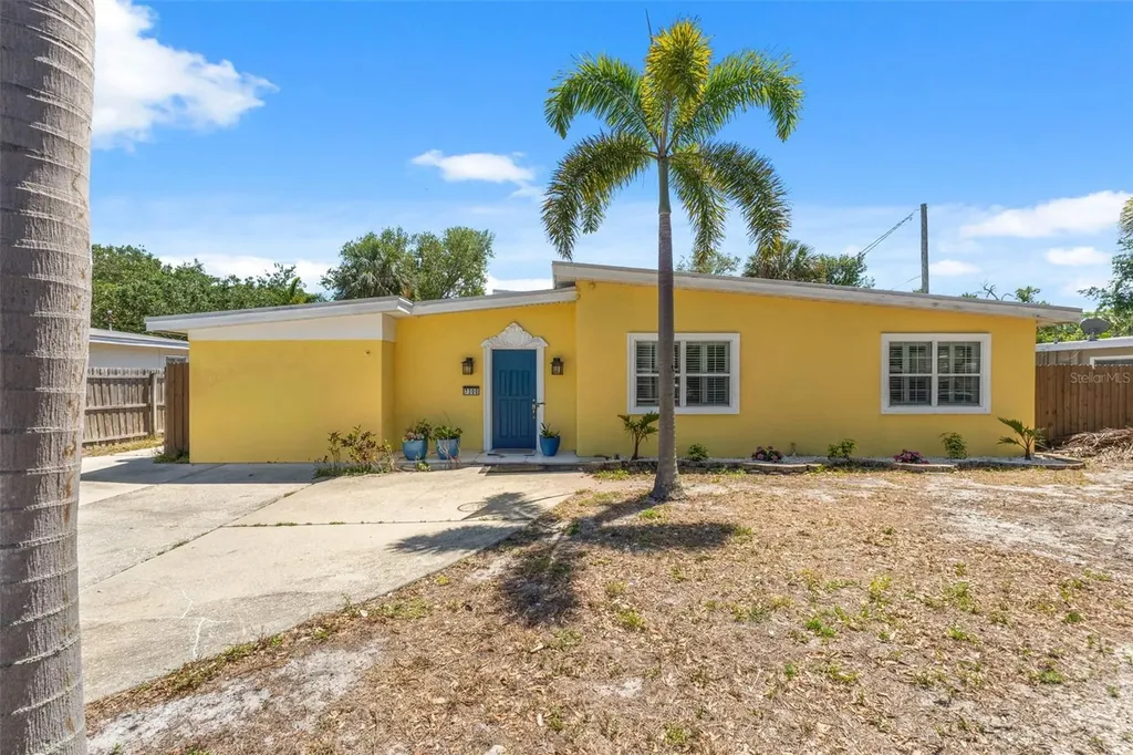 7300 11th Avenue N St Petersburg FL 33710