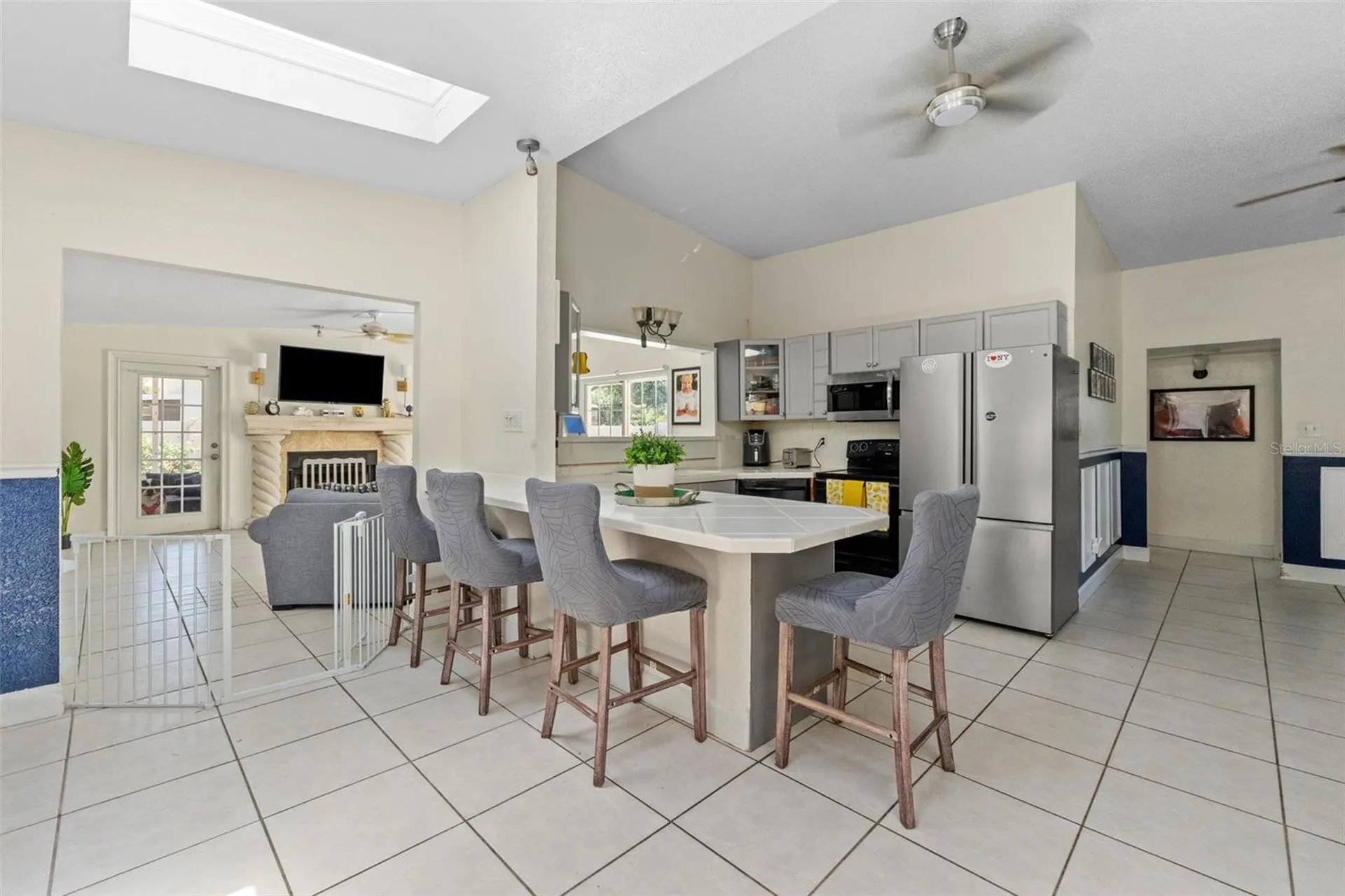 7300 11th Avenue N St Petersburg FL 33710