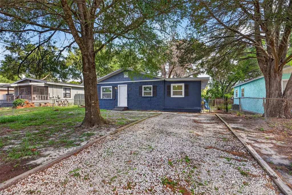 128 E 145th Avenue Tampa FL 33613