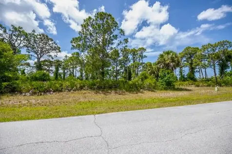 105 Glades Drive Rotonda West FL 33947