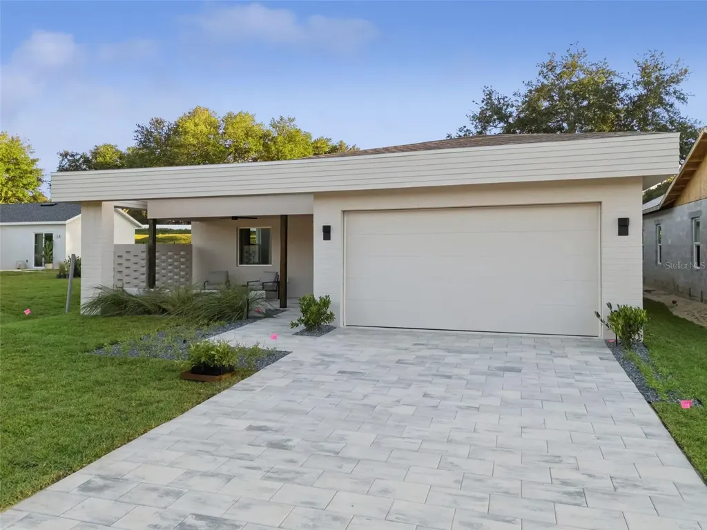 450 Skyfield Court Lady Lake FL 32159