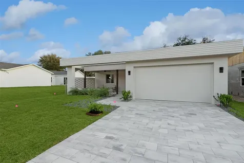 450 Skyfield Court Lady Lake FL 32159