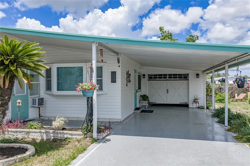 7037 El Torro Street Zephyrhills FL 33541