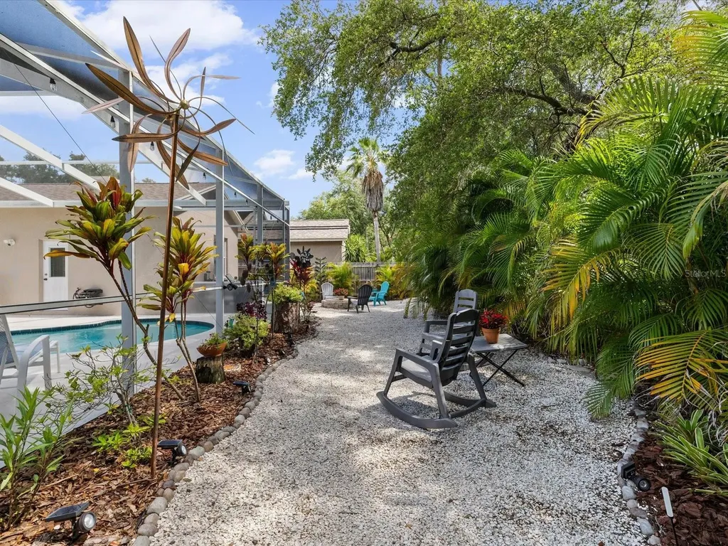 2033 Long Branch Lane Clearwater FL 33760