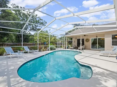 2033 Long Branch Lane Clearwater FL 33760