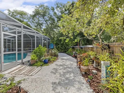 2033 Long Branch Lane Clearwater FL 33760