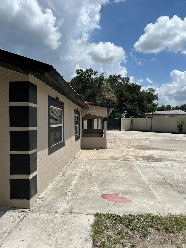 4120 Orange Avenue Mulberry FL 33860