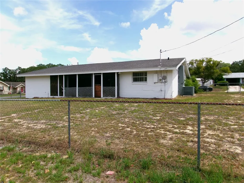 702 Wildabon Avenue Lake Wales FL 33853