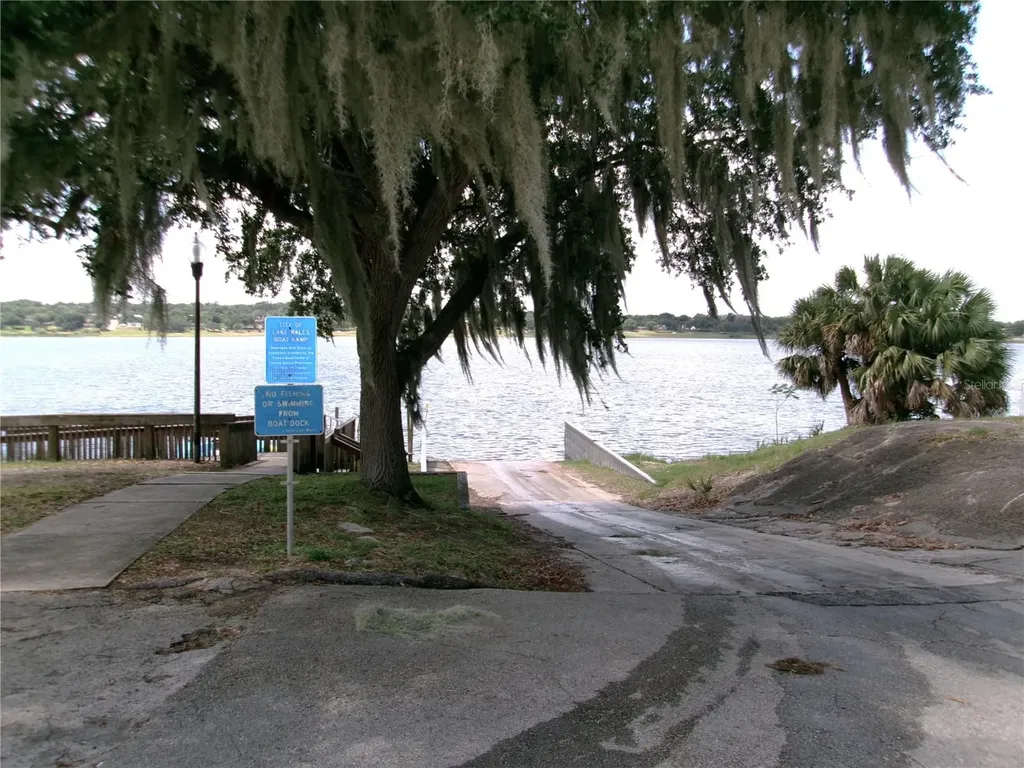 702 Wildabon Avenue Lake Wales FL 33853