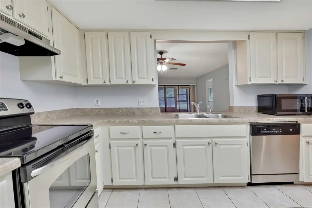 63 Douglas Street Homosassa FL 34446