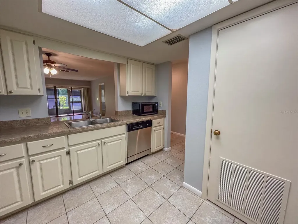 63 Douglas Street Homosassa FL 34446