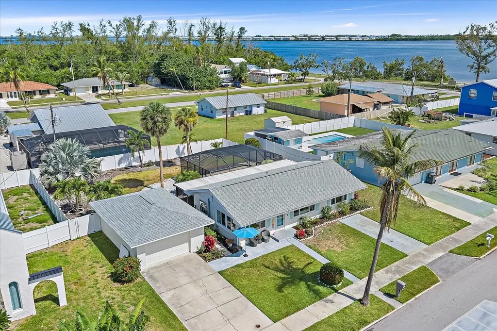 3618 117th Street W Bradenton FL 34210