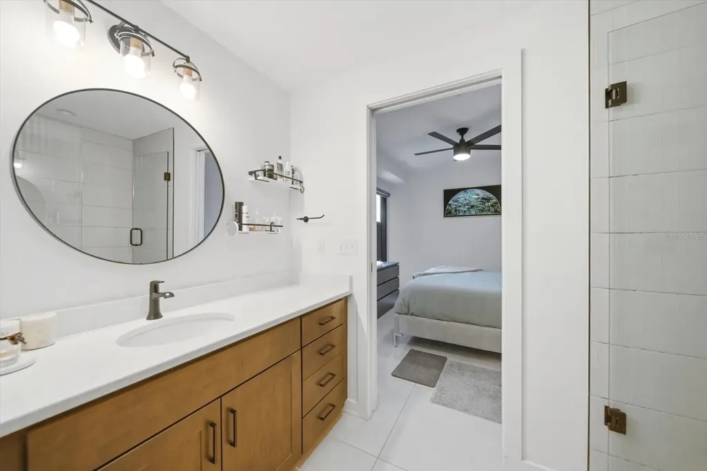 132 Mirror Lake St Petersburg FL 33701