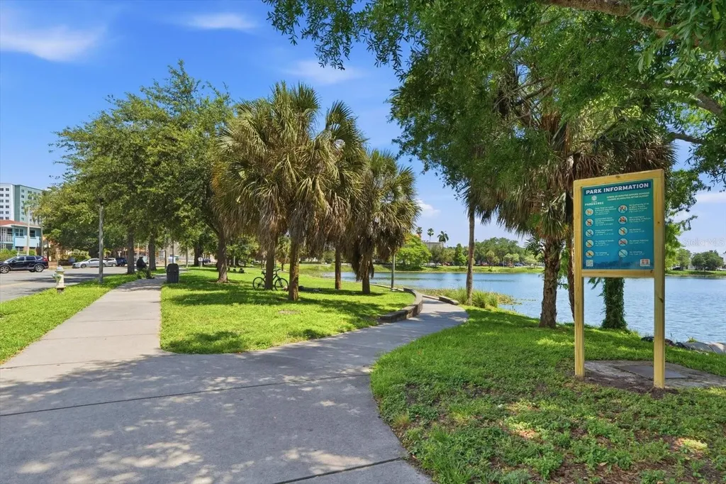 132 Mirror Lake St Petersburg FL 33701