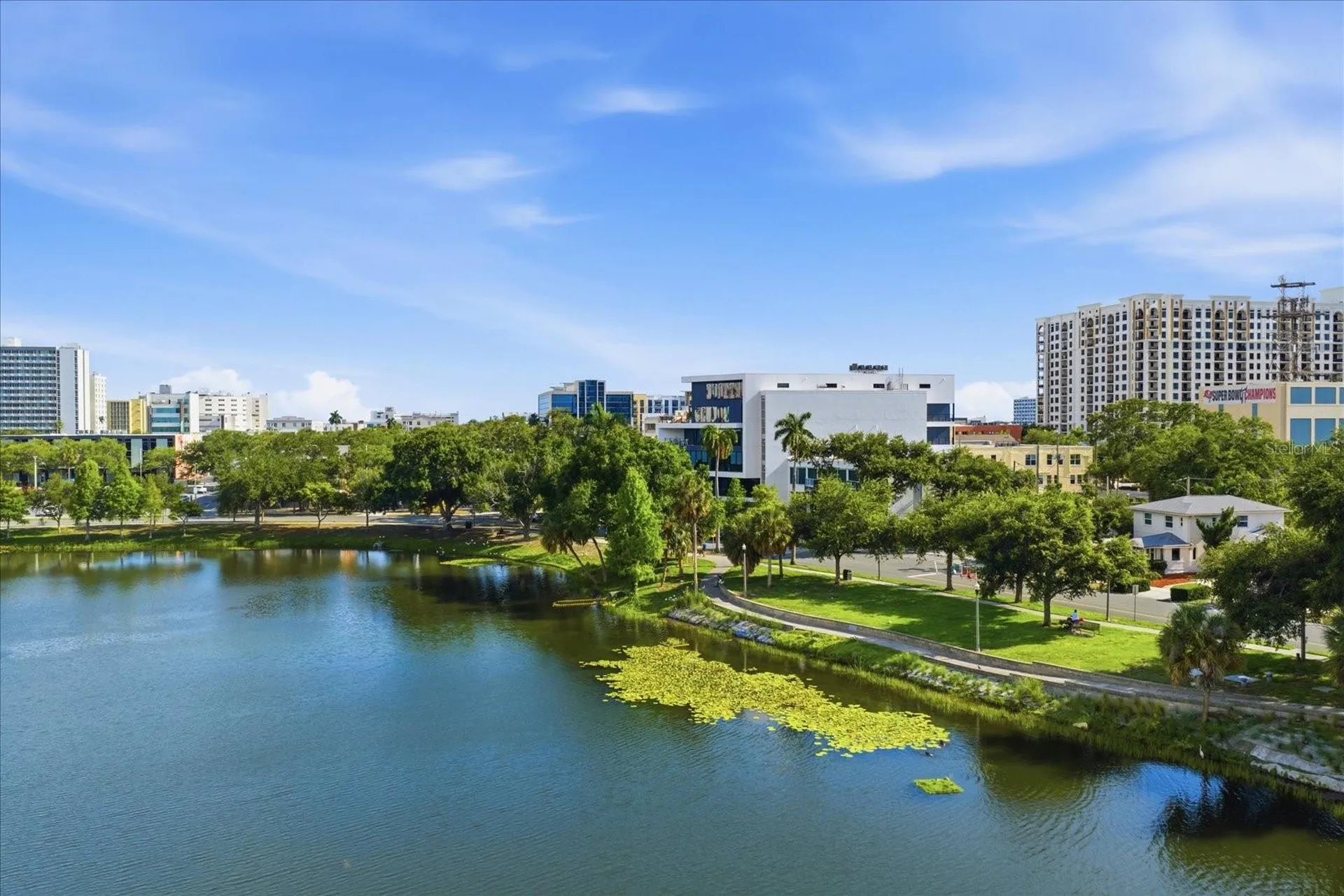 132 Mirror Lake St Petersburg FL 33701