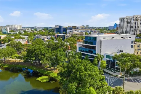 132 Mirror Lake St Petersburg FL 33701