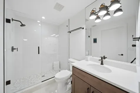 132 Mirror Lake St Petersburg FL 33701