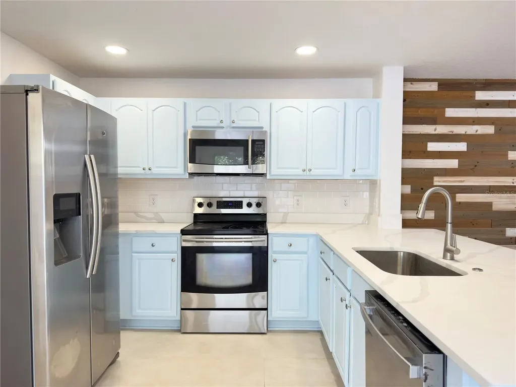 13874 Phoenix Drive Orlando FL 32828